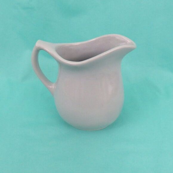 Roseville Medium Gray Pitcher RRP Co 6 3/4 Inch High 40 Ounce Vintage Water Jug
